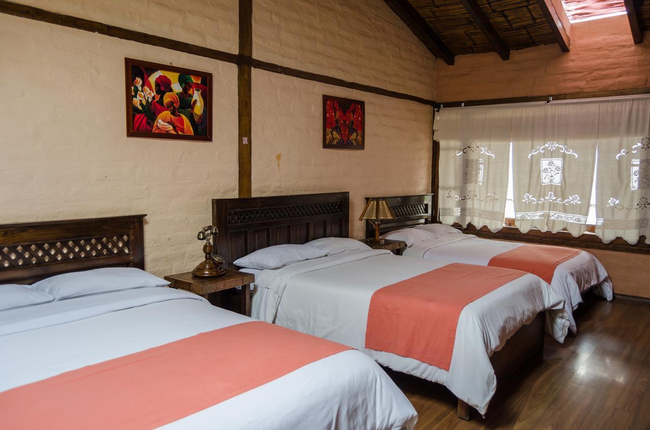 Hotel Bambu Riobamba Eksteriør bilde