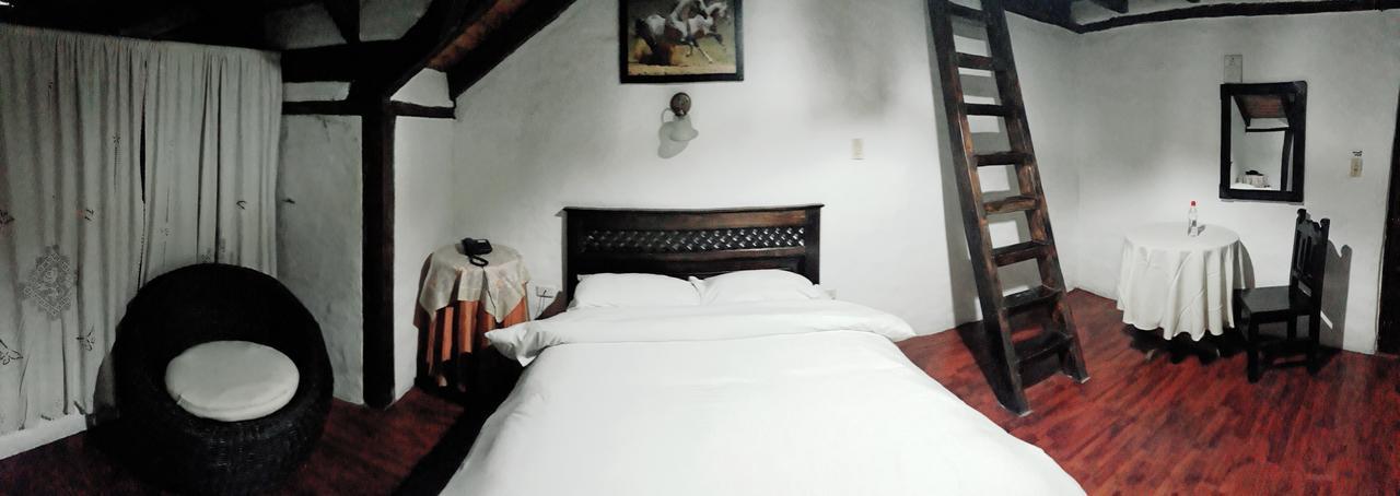 Hotel Bambu Riobamba Eksteriør bilde