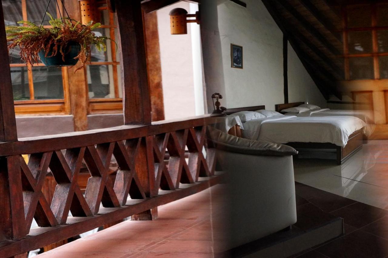 Hotel Bambu Riobamba Eksteriør bilde